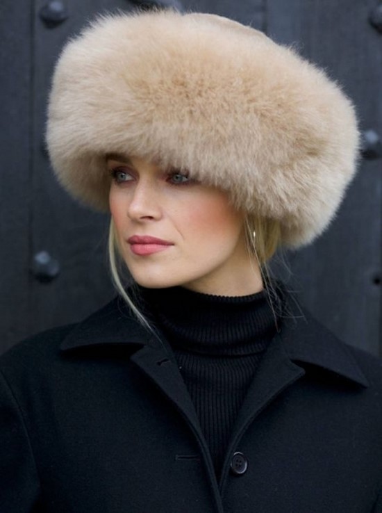 Модные женские шапки осенне-зимнего сезона 2024-2025 - трендовые модели и фасоны