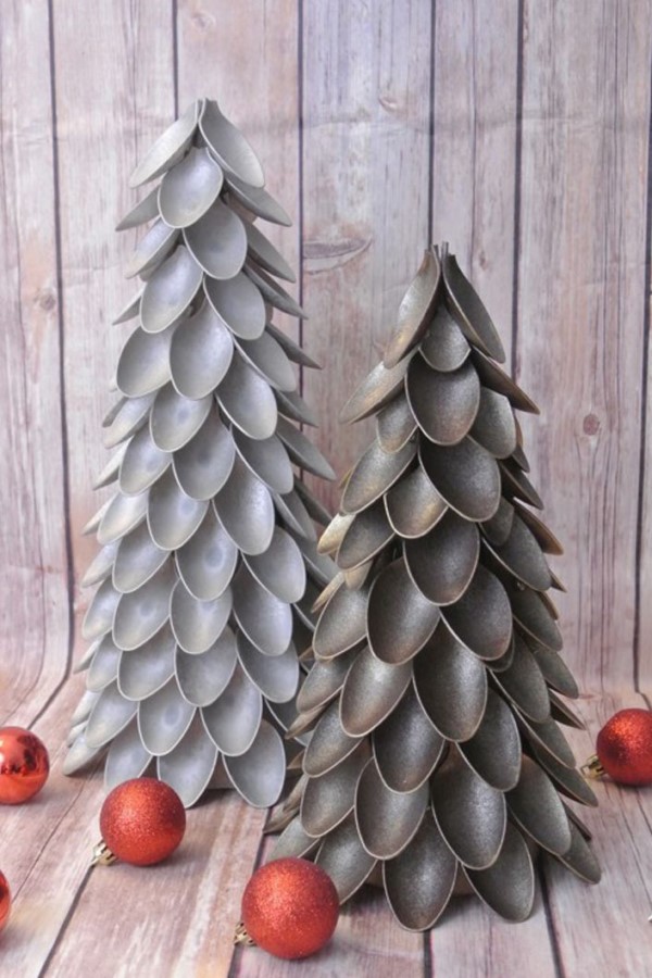 Новогодние шары на ёлку своими руками (40 поделок из лент, ниток и пр.)